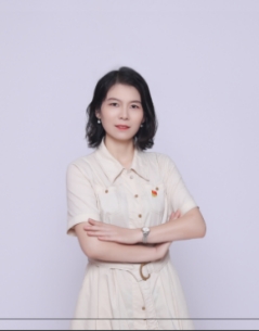 李小伟